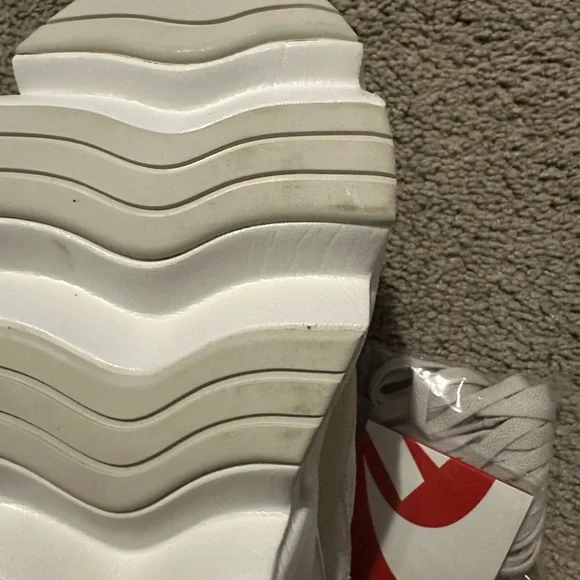 Nike Ryz 365 2 -‎ Women’s 12 - Picture 9 of 13